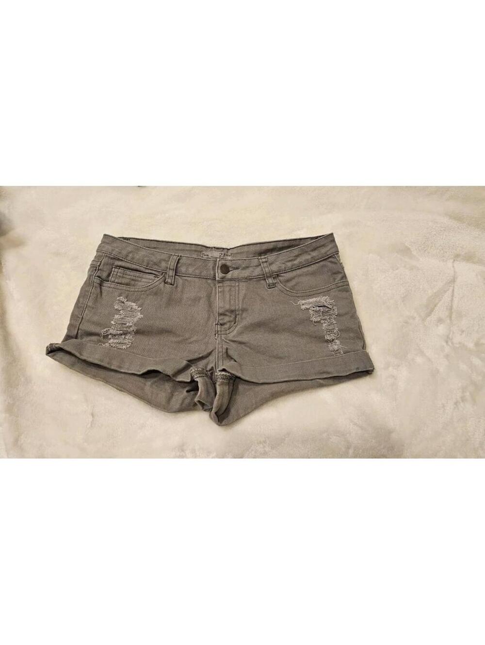 2.1 Jean SHORTS MID- RISE SIZE 29